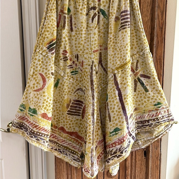 Batik Died Skirt - Picture 2 of 7